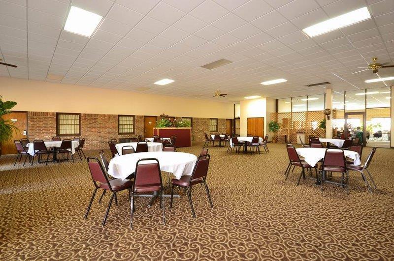Best Western Hospitality House Эмпория Удобства фото