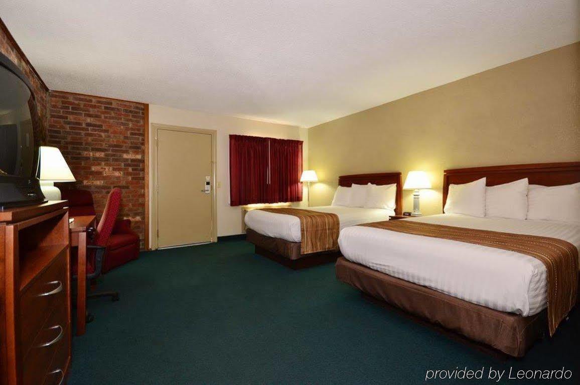 Best Western Hospitality House Эмпория Номер фото